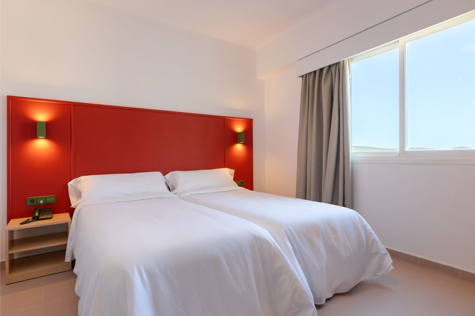 Twin Economy - The Red Hotels