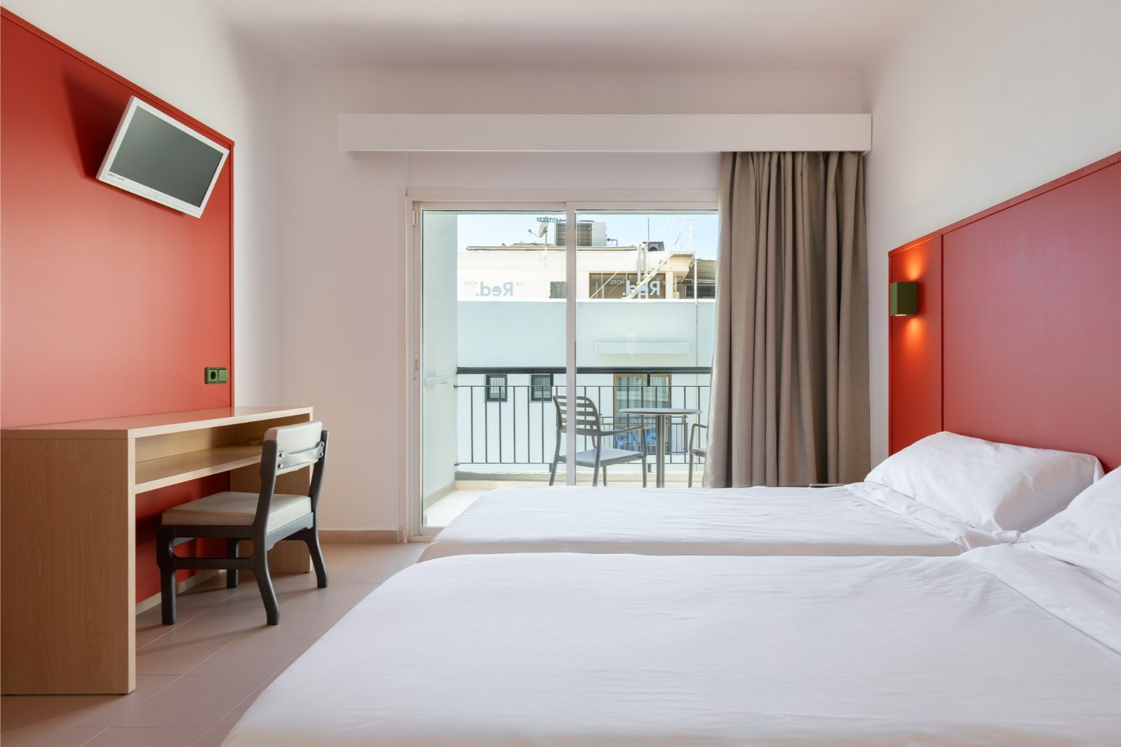Twin Street View Room - The Red Hotels