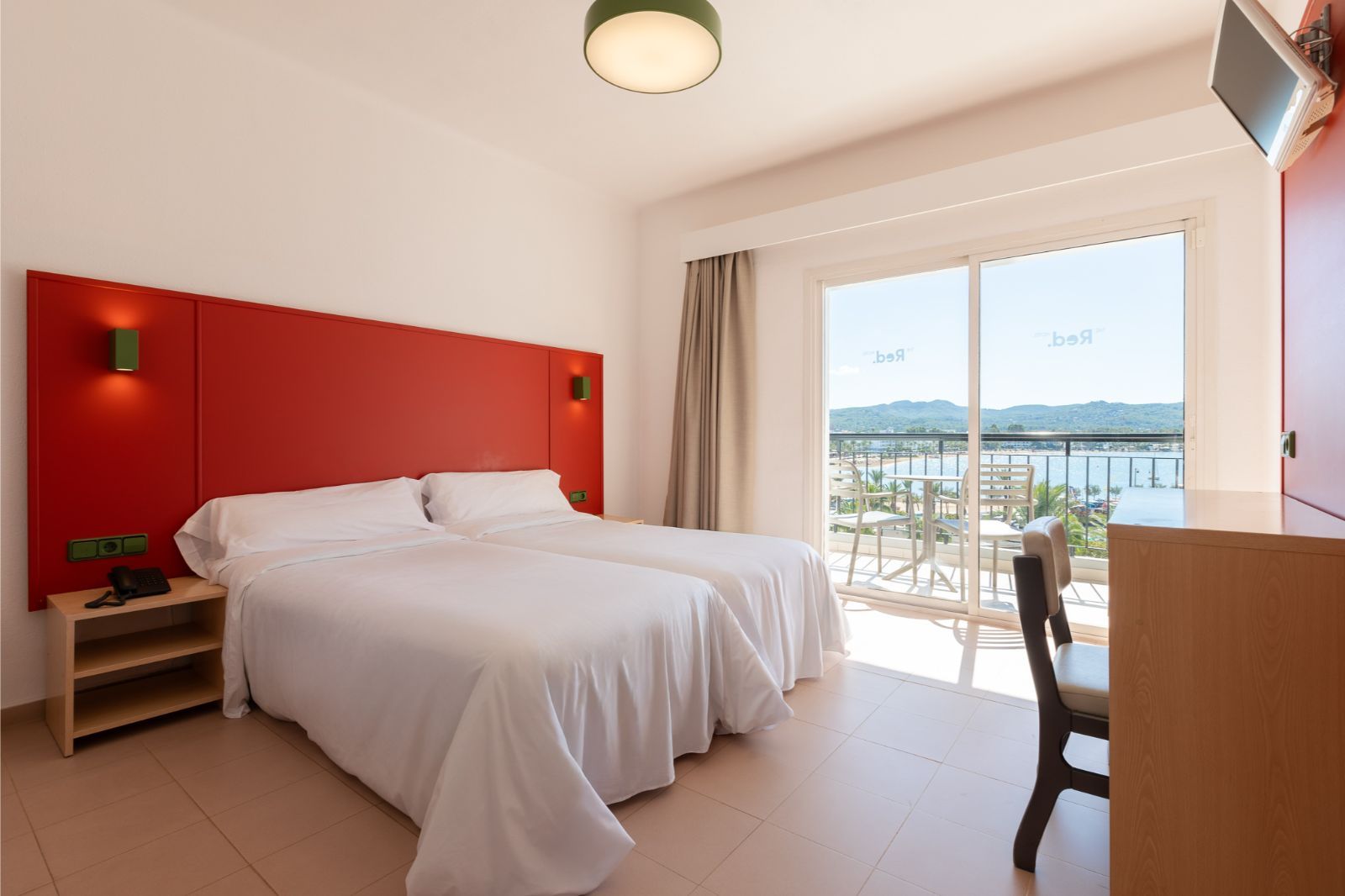 Twin Sea View Room - The Red Hotels