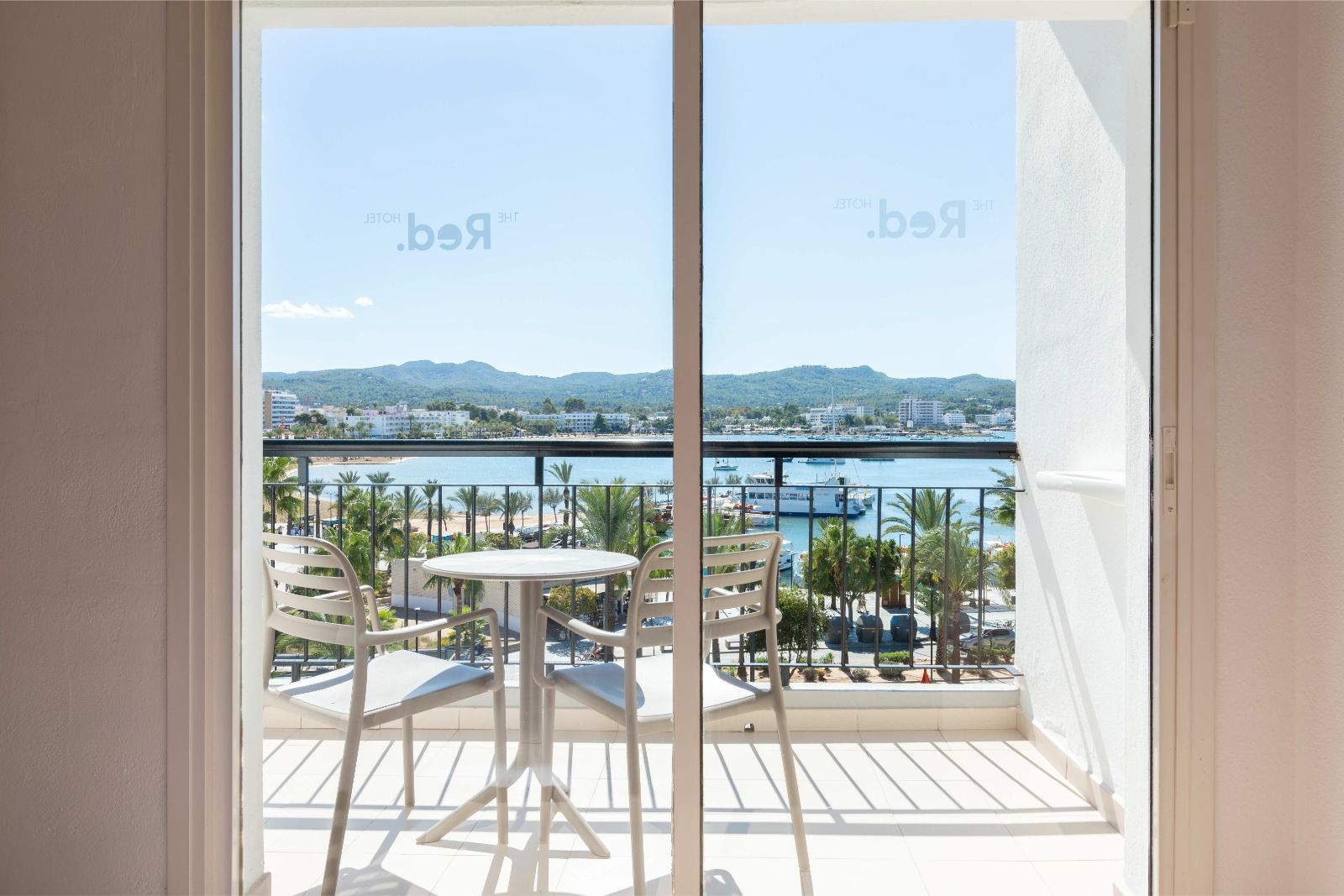 Twin Sea View Room - The Red Hotels