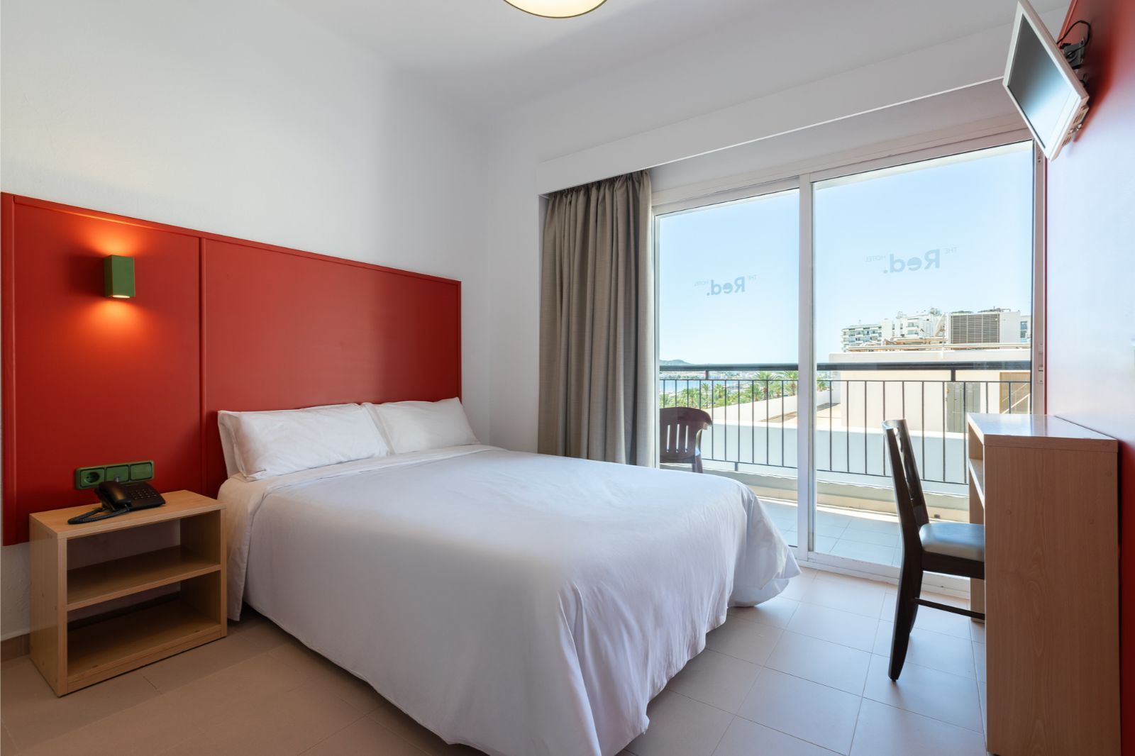 Single Street View Room - The Red Hotels